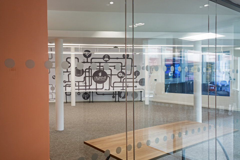 Dumfries Galloway College STEM teaching hubs2