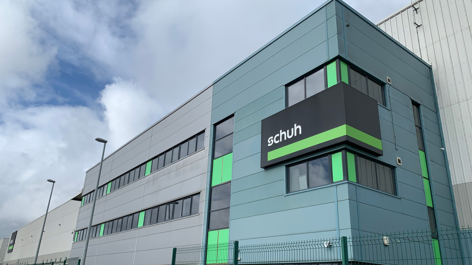 Schuh Distribution Centre4