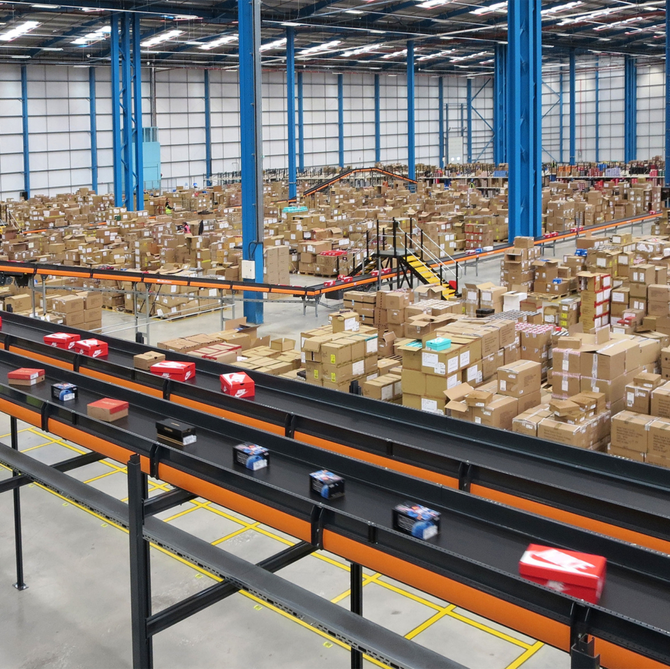 Schuh Distribution Centre2